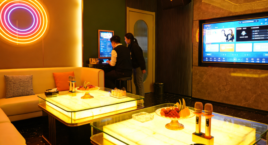 西安以歌为媒,KTV藏着最动人的社交仪式感 西安以歌为媒,KTV藏着最动人的社交仪式感